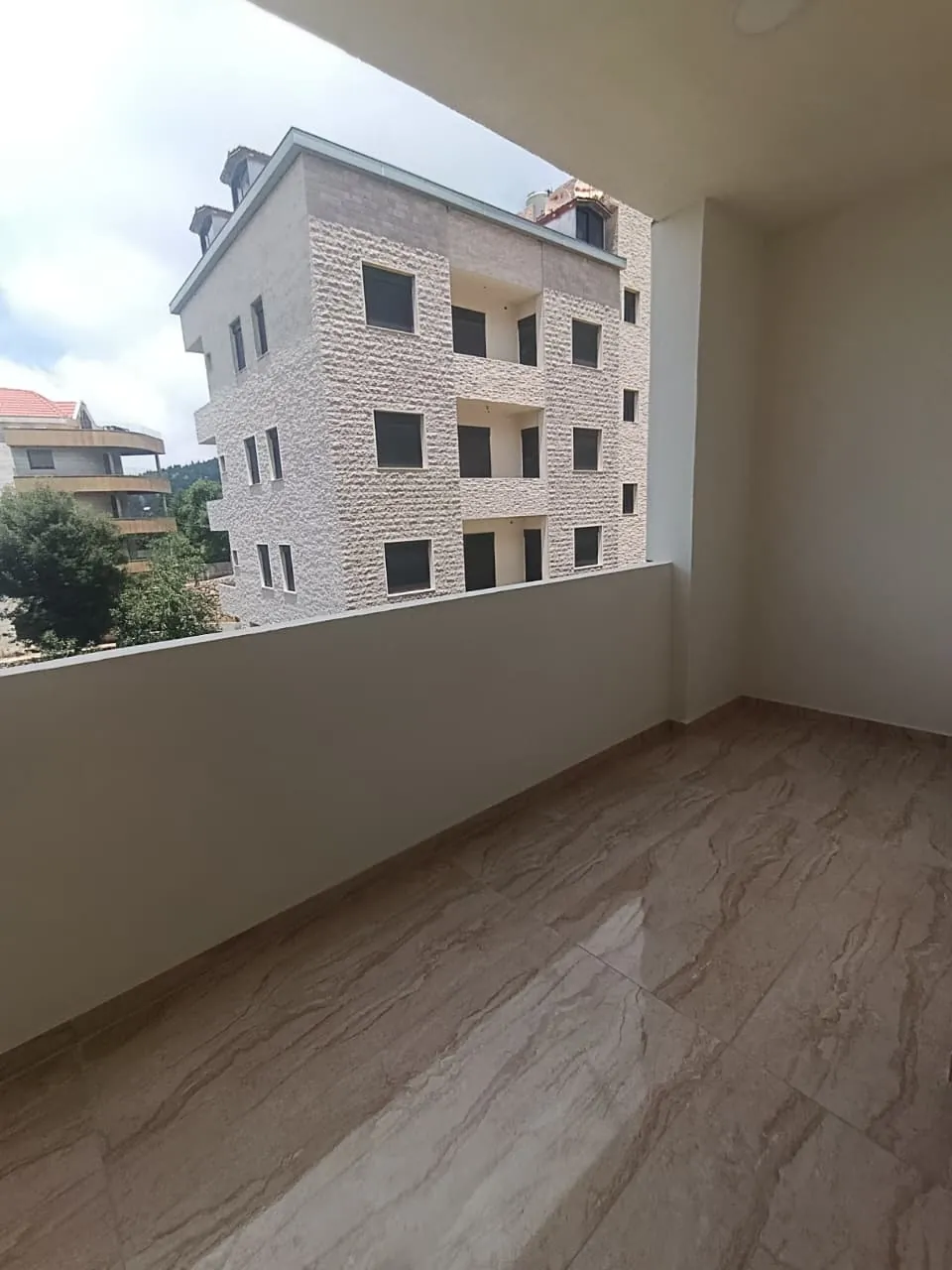 For Sale: Apartment in Mar Chaaya — photo 2