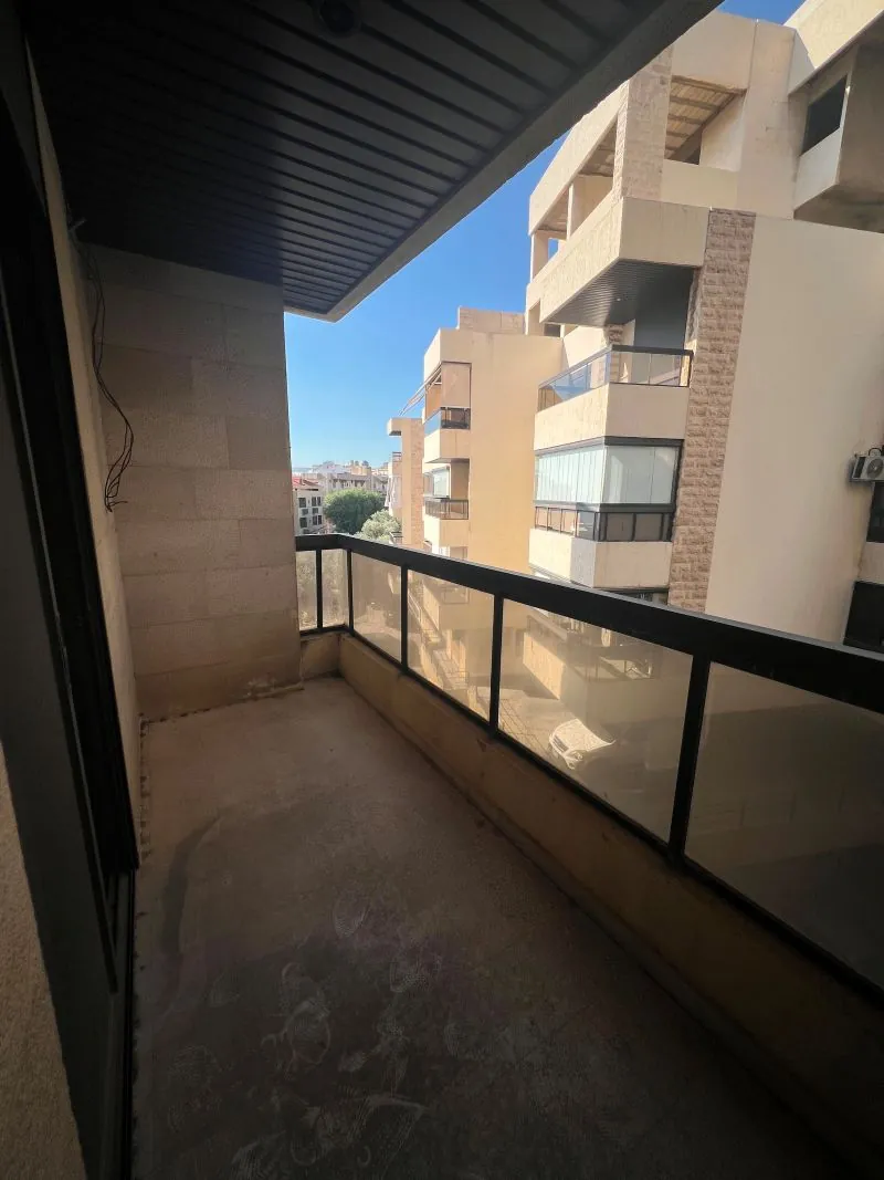 For Sale: Apartment in Mansourieh — photo 2
