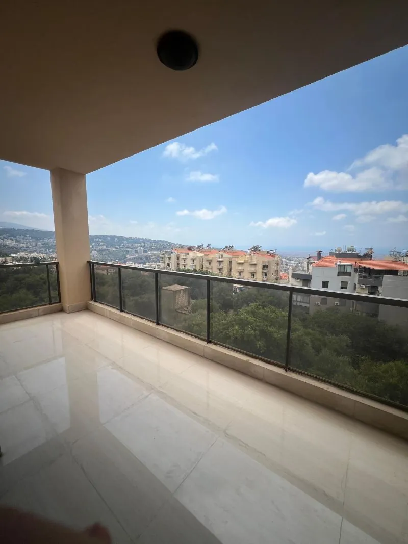 For Sale: Apartment in Mansourieh — photo 2