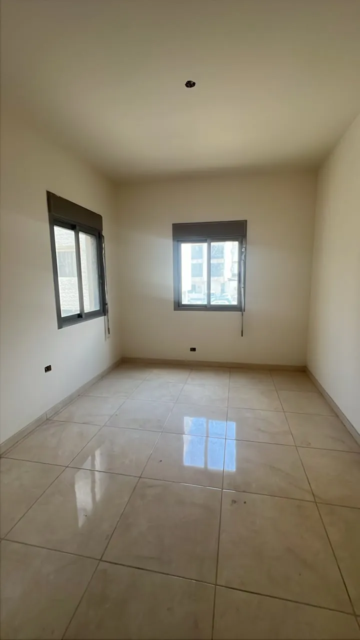 For Sale: Apartment in Dekweneh — photo 3
