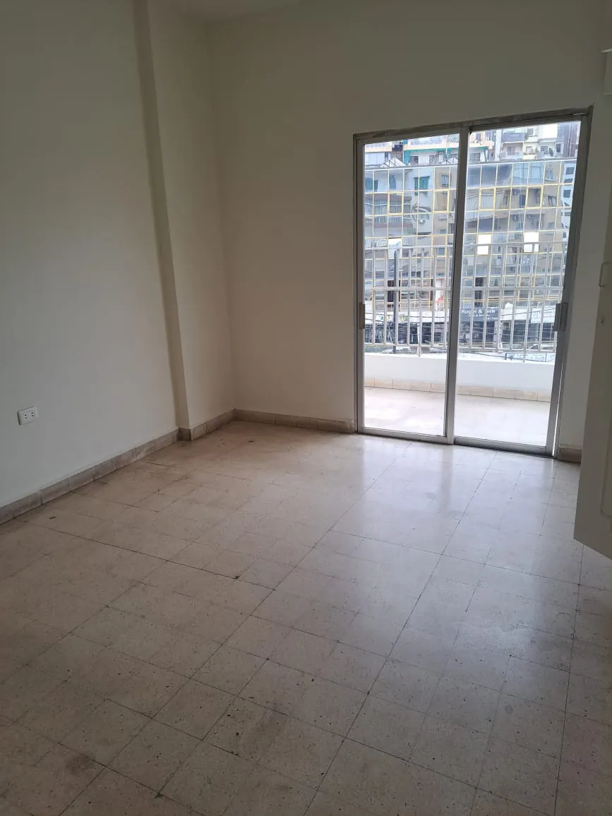 For Sale: Apartment in Dekweneh — photo 2