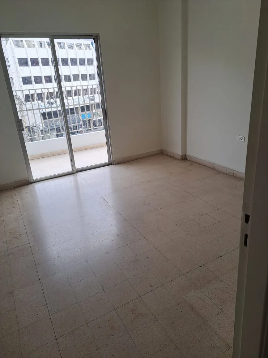 For Sale: Apartment in Dekweneh — photo 5