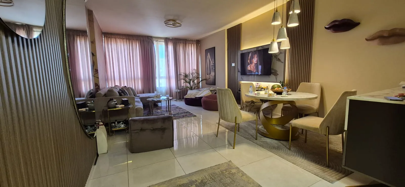 For Sale: Fully Furnished Apartment in Furn El Chebbek — photo 2