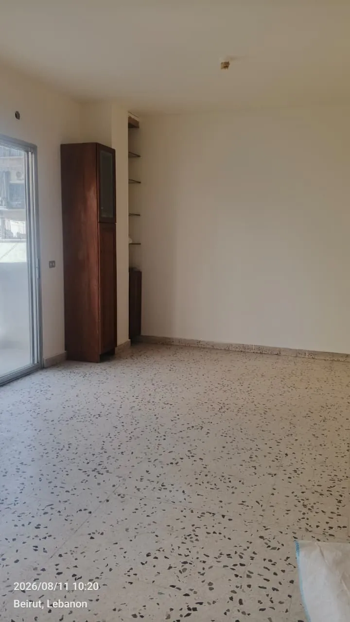 For Sale: Apartment in Achrafieh — photo 3