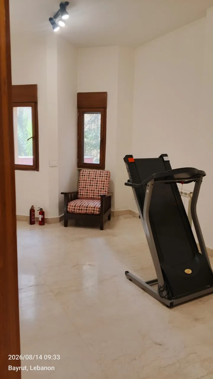 For Rent: Apartment in Gemmayzeh — الصورة 3