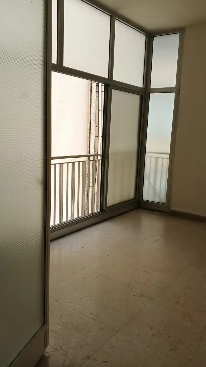 For Rent: Apartment in Gemmayzeh — الصورة 5