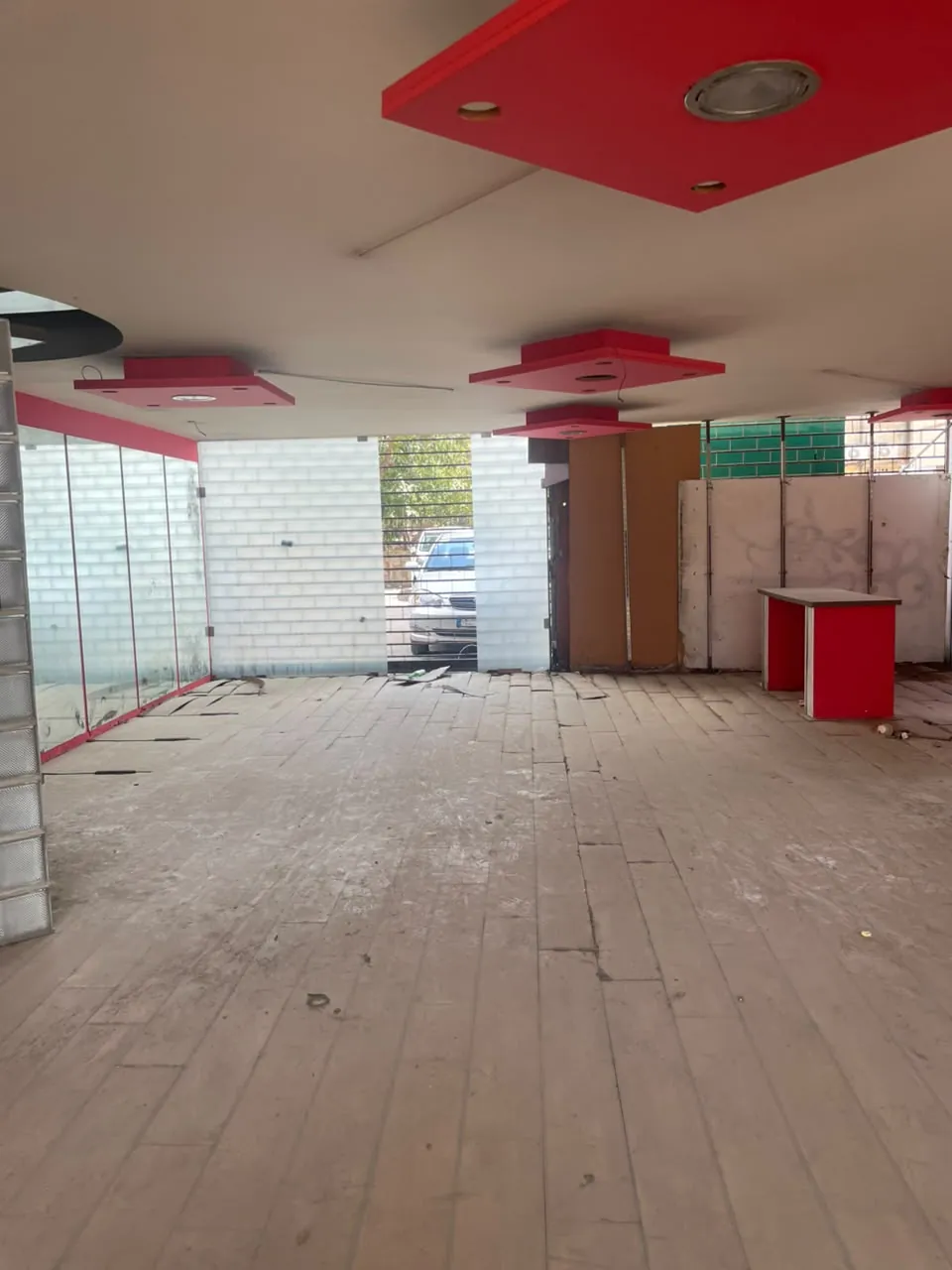 For Rent: Showroom in Zalka — الصورة 1