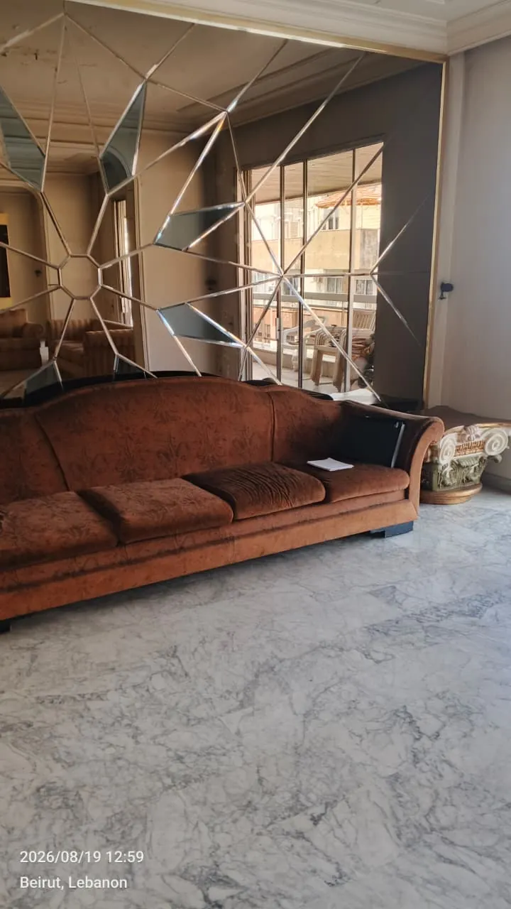 For Sale: Apartment in Mar Elias-Beirut — photo 2