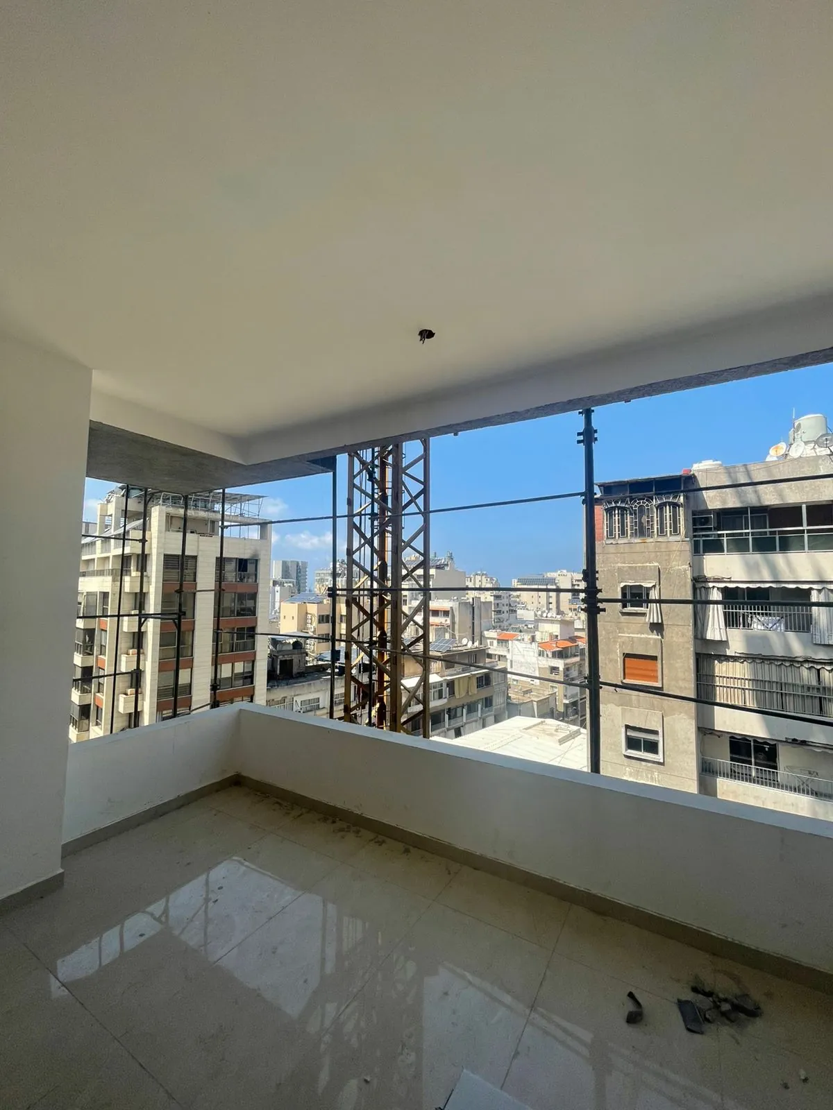 For Sale: Apartment in Zarif