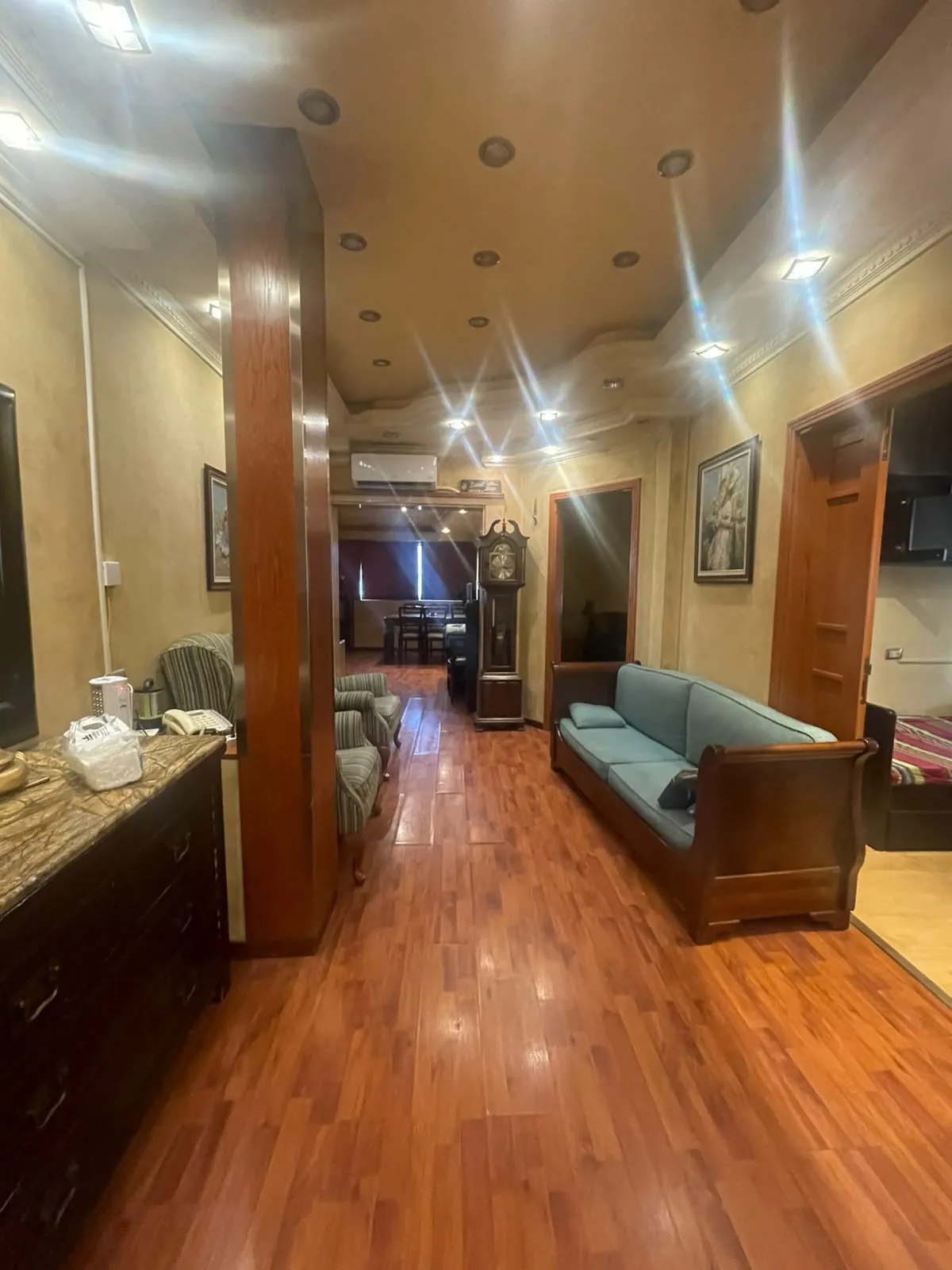 For Rent: Apartment in Hamra — الصورة 3