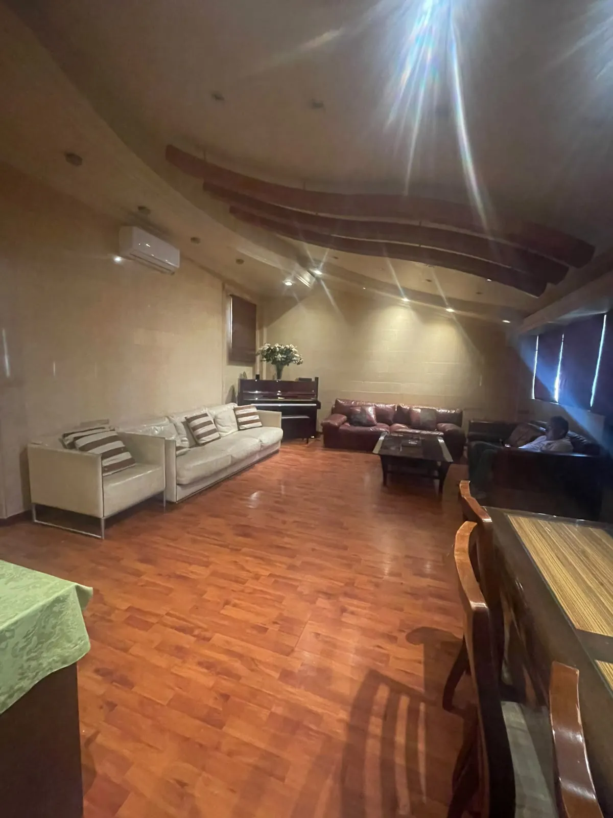 For Rent: Apartment in Hamra — الصورة 4