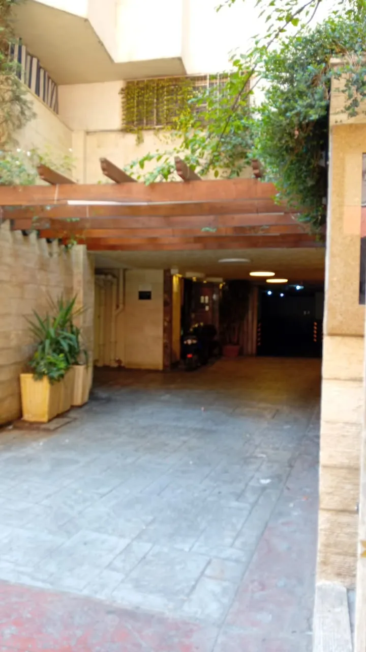 For Sale: Apartment in Zokak El Blat — photo 3