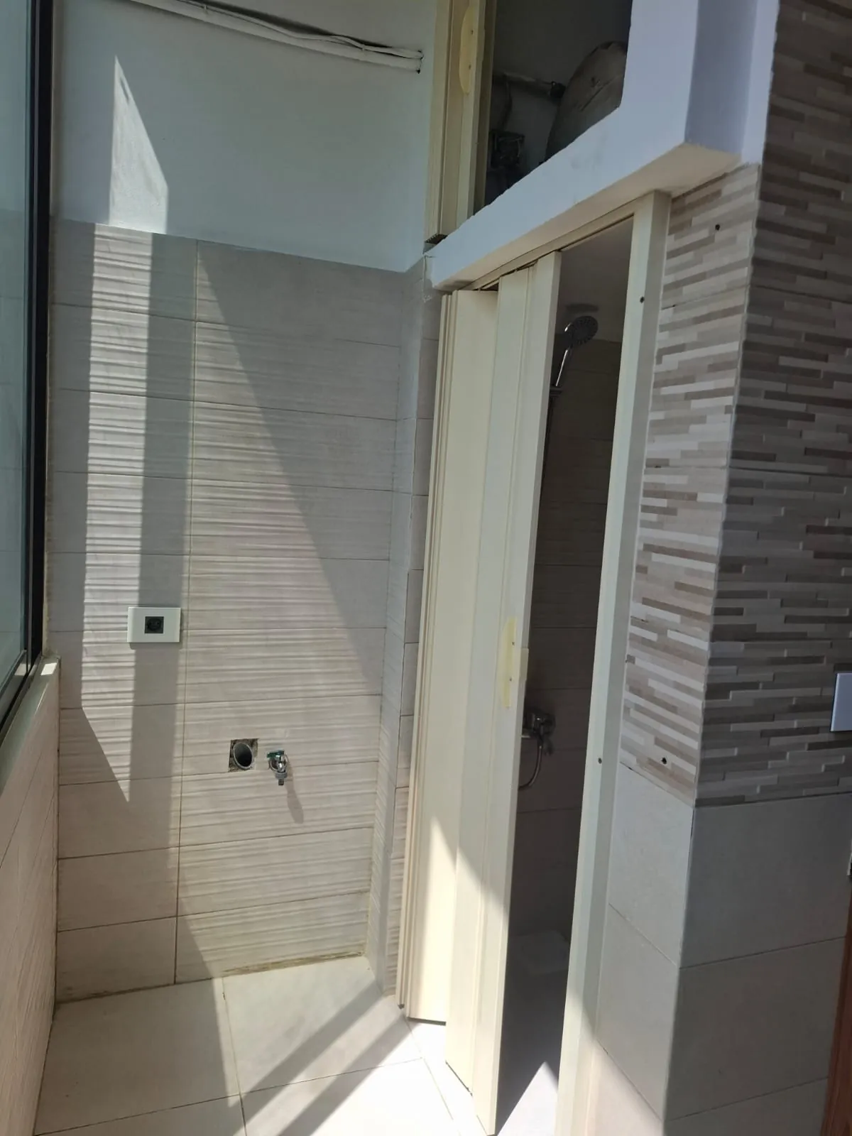 For Sale: Apartment in Furn El Chebbak — photo 5