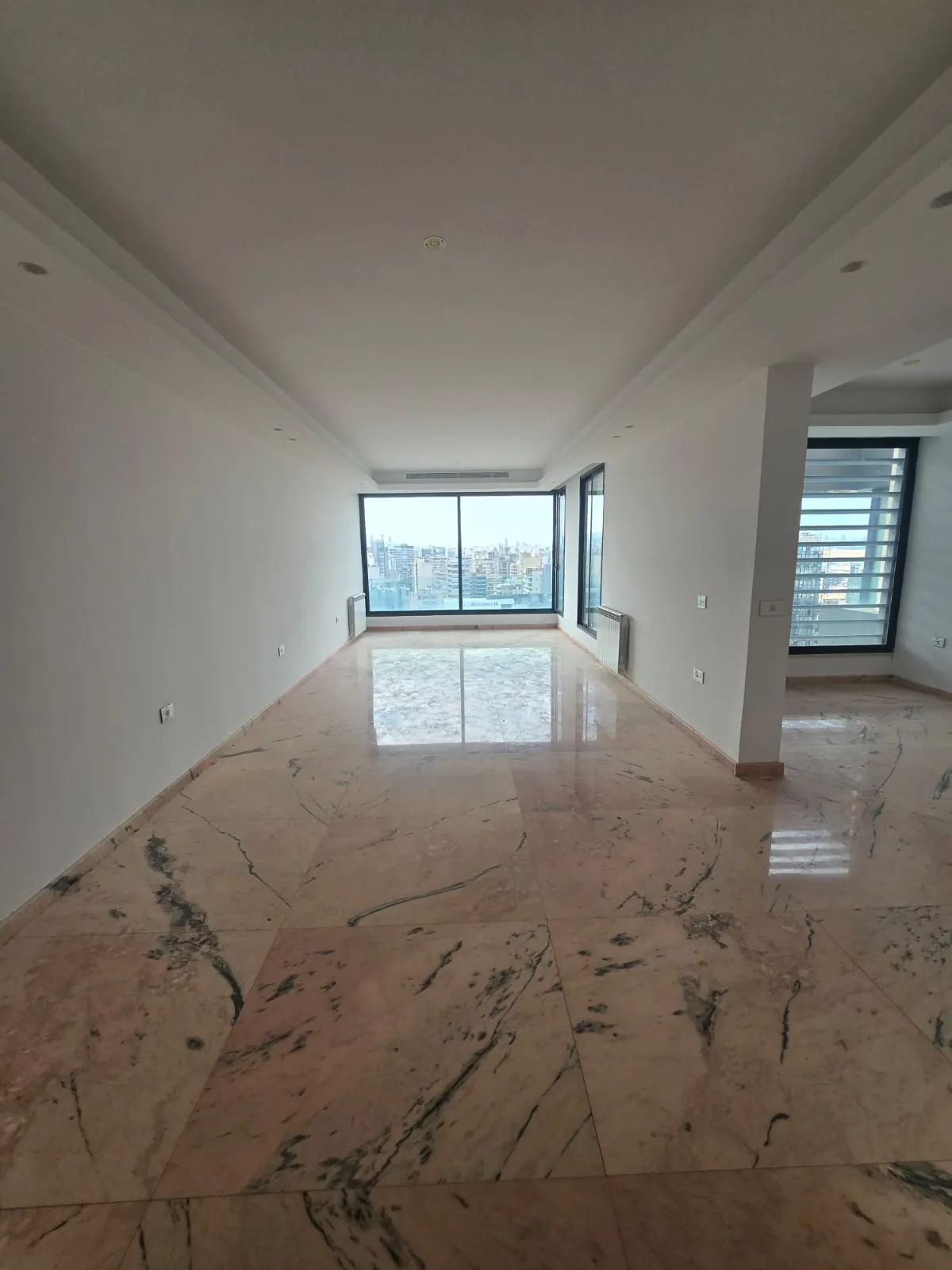 For Sale: Apartment in Jal El Dib