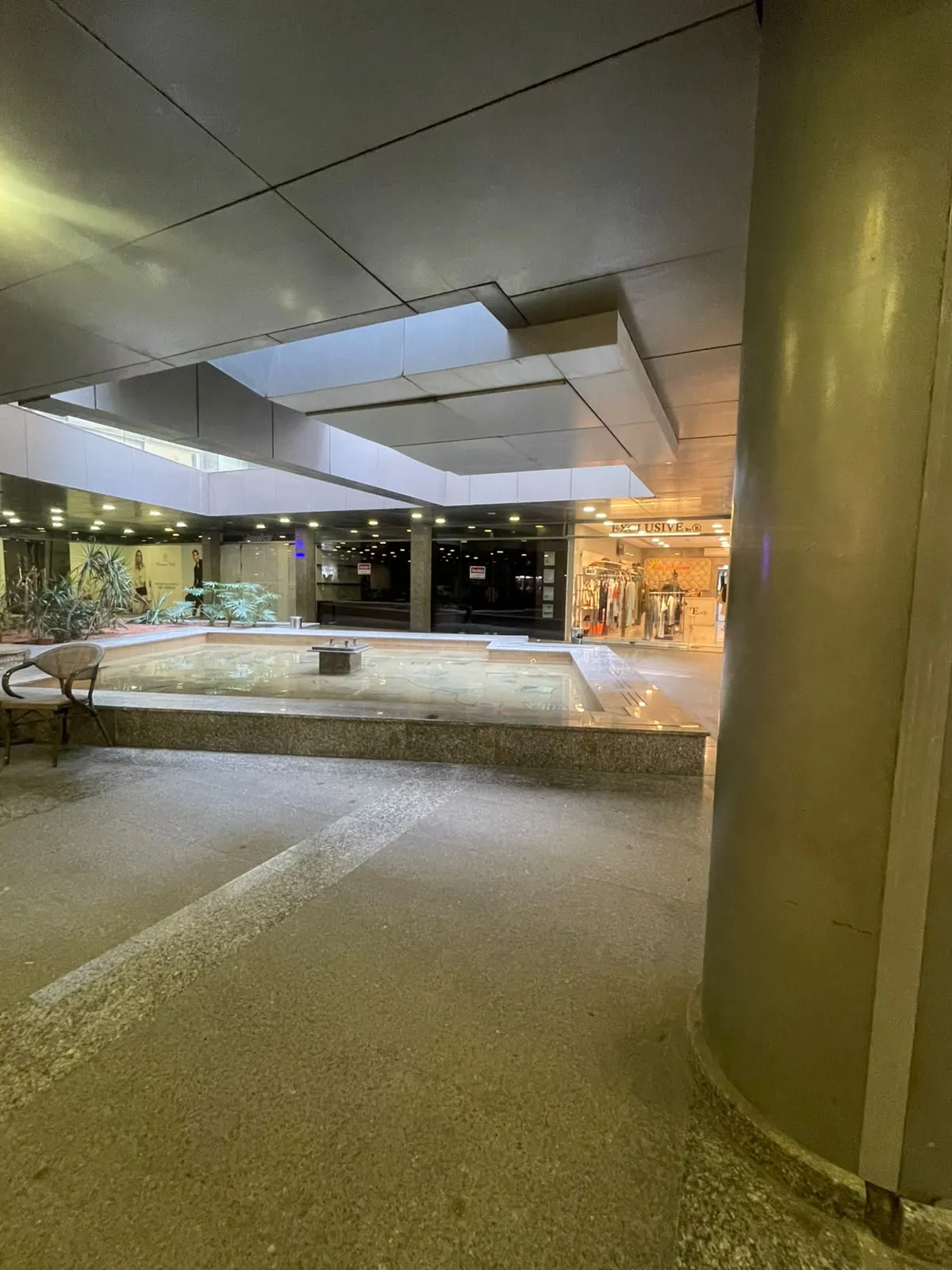 For Rent: Shop in Verdun — الصورة 2
