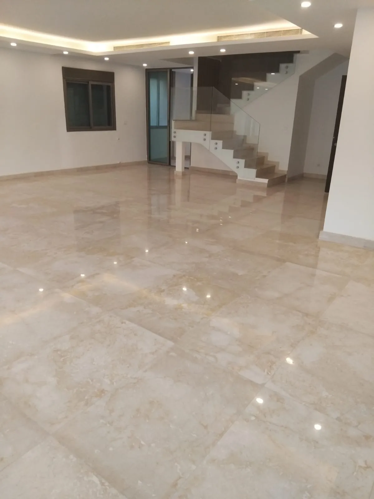 For Sale: Duplex in Mar Takla- Hazmieh — photo 2