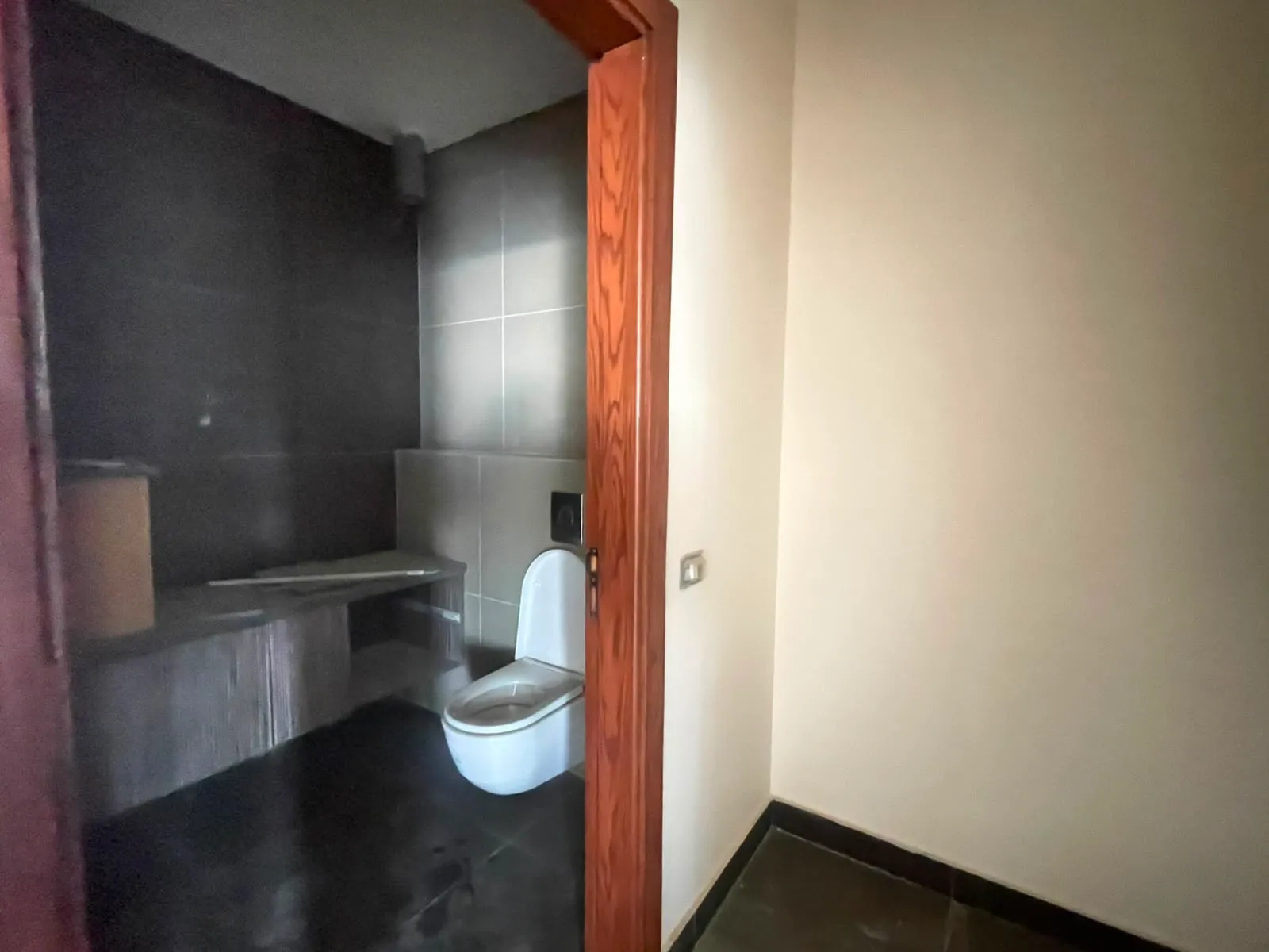 For Sale: Apartment in Yarzeh- Baabda — photo 5