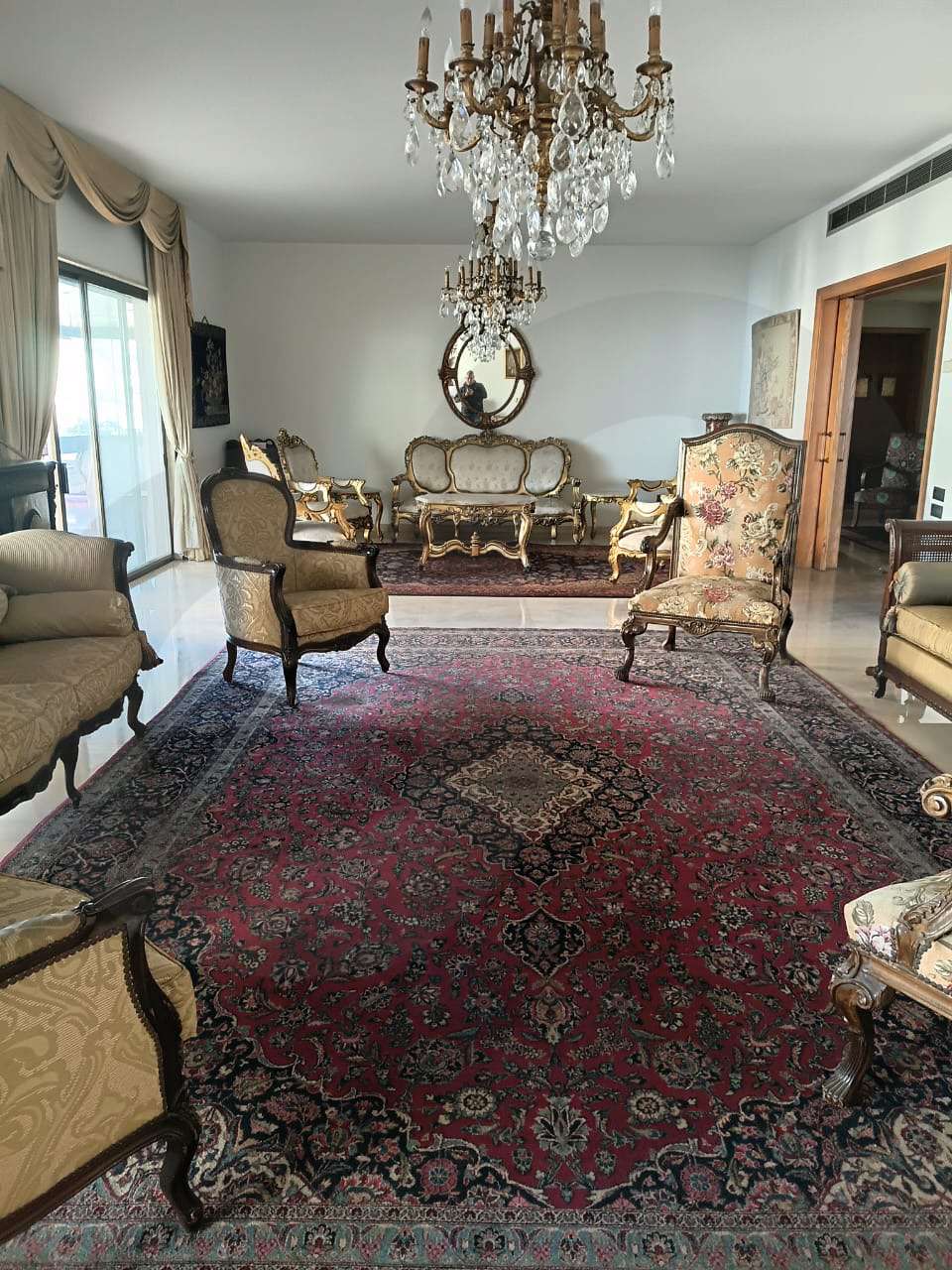 REF#IZ131460 storage room,maid's room Bliss–Manara, Beirut — الصورة 2