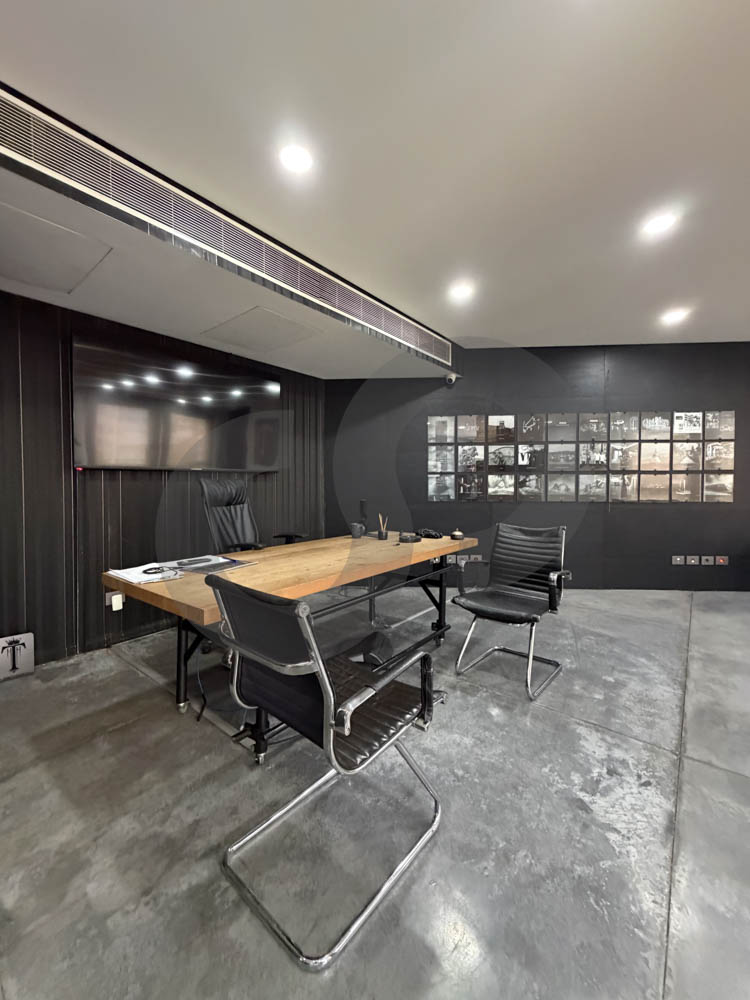 FULLY FURNISHED, OFFICE FOR RENT, JAL EL DIB-METN — الصورة 3