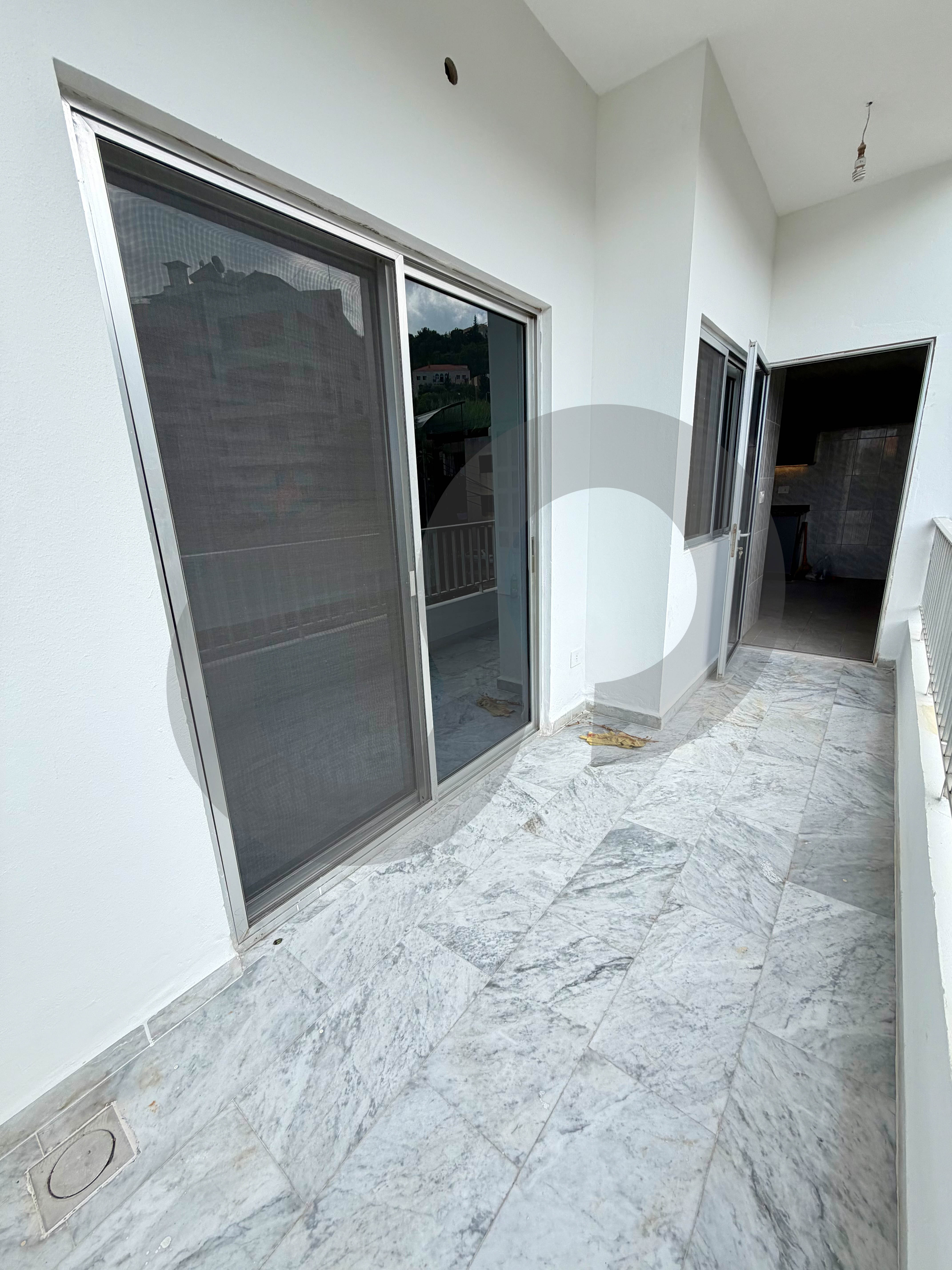 SAFRA | FULLY RENOVATED 140 SQM APARTMENT WITH OPEN VIEW — الصورة 2
