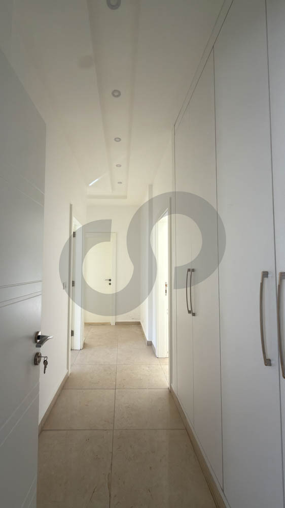 spacious 220 SQM/calm area/generous living spaces/al hosh,tyre — الصورة 3