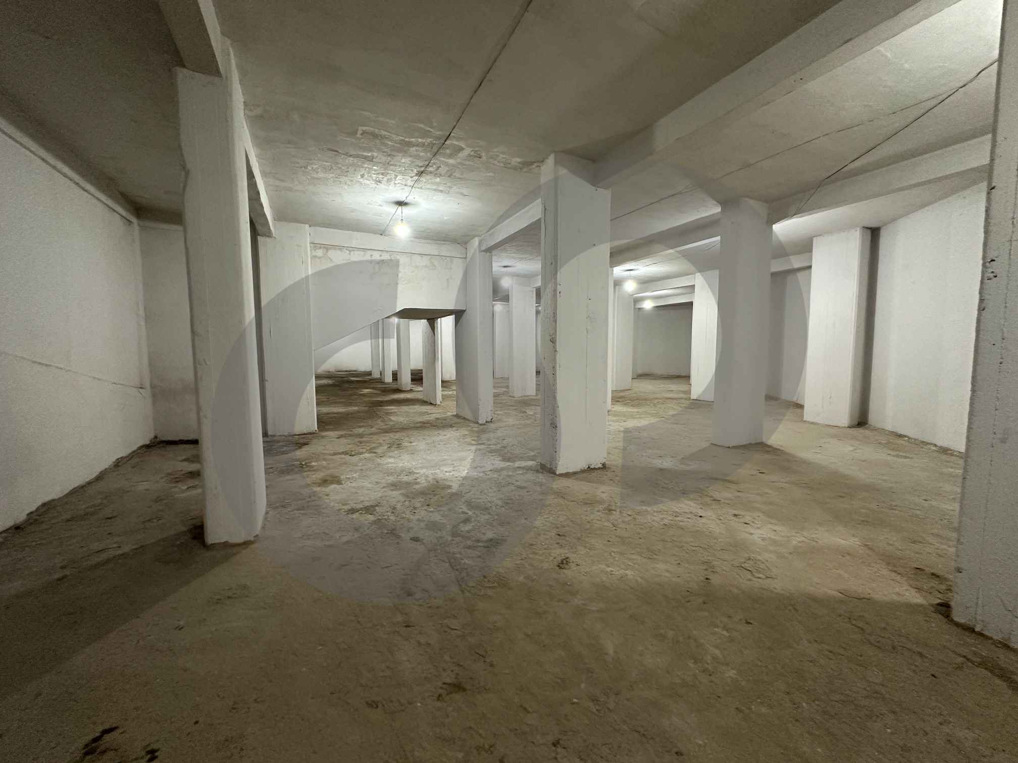 WAREHOUSE/Electricity and water available/Good condition/TRIPOLI — photo 2
