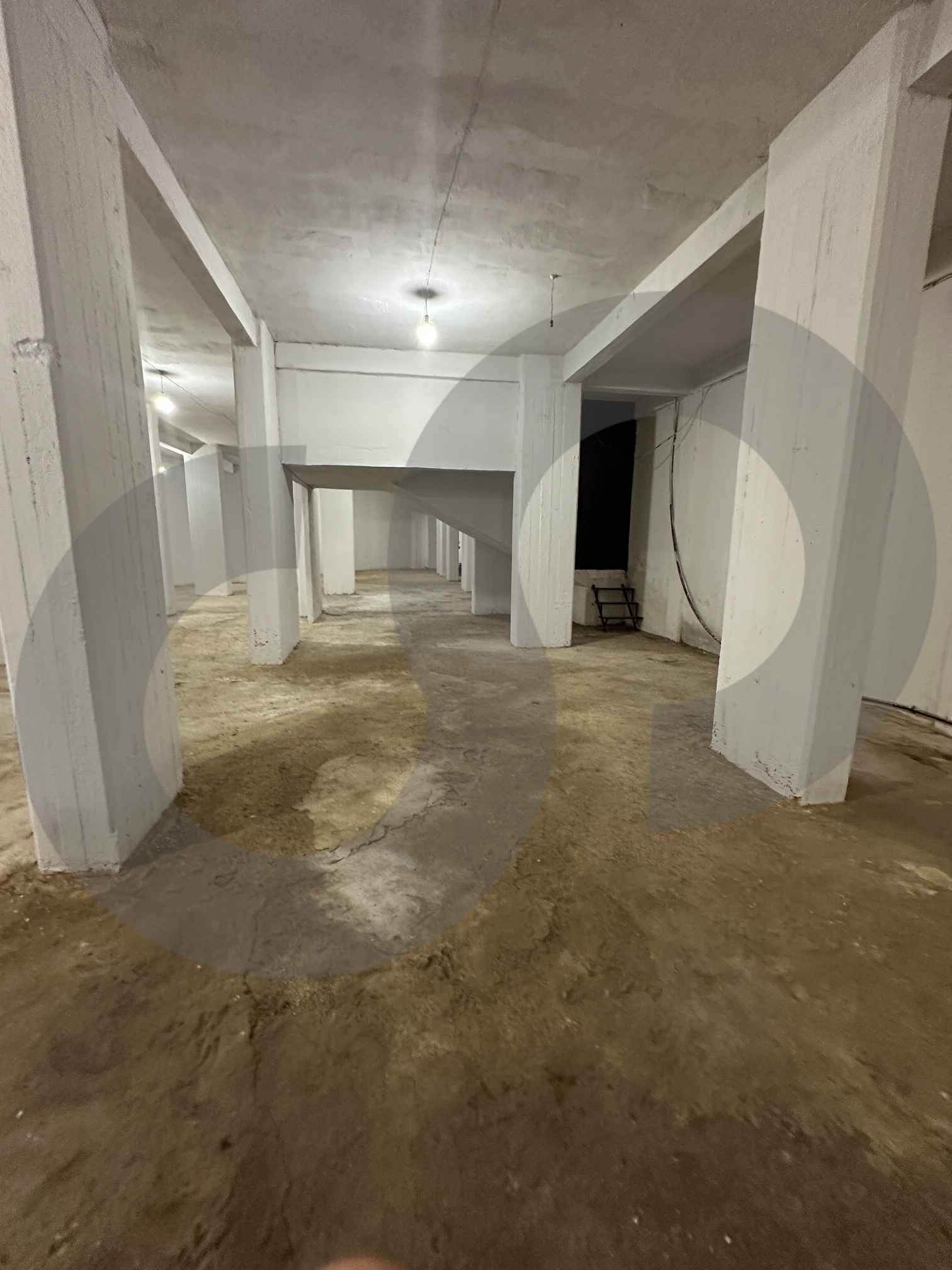 WAREHOUSE/Electricity and water available/Good condition/TRIPOLI — photo 3