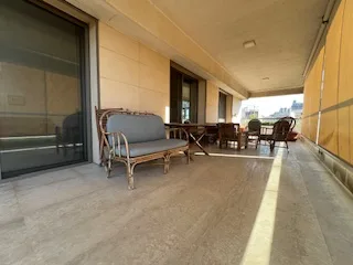 Apartment for Sale in Sanayeh, Beirut, Lebanon — الصورة 3
