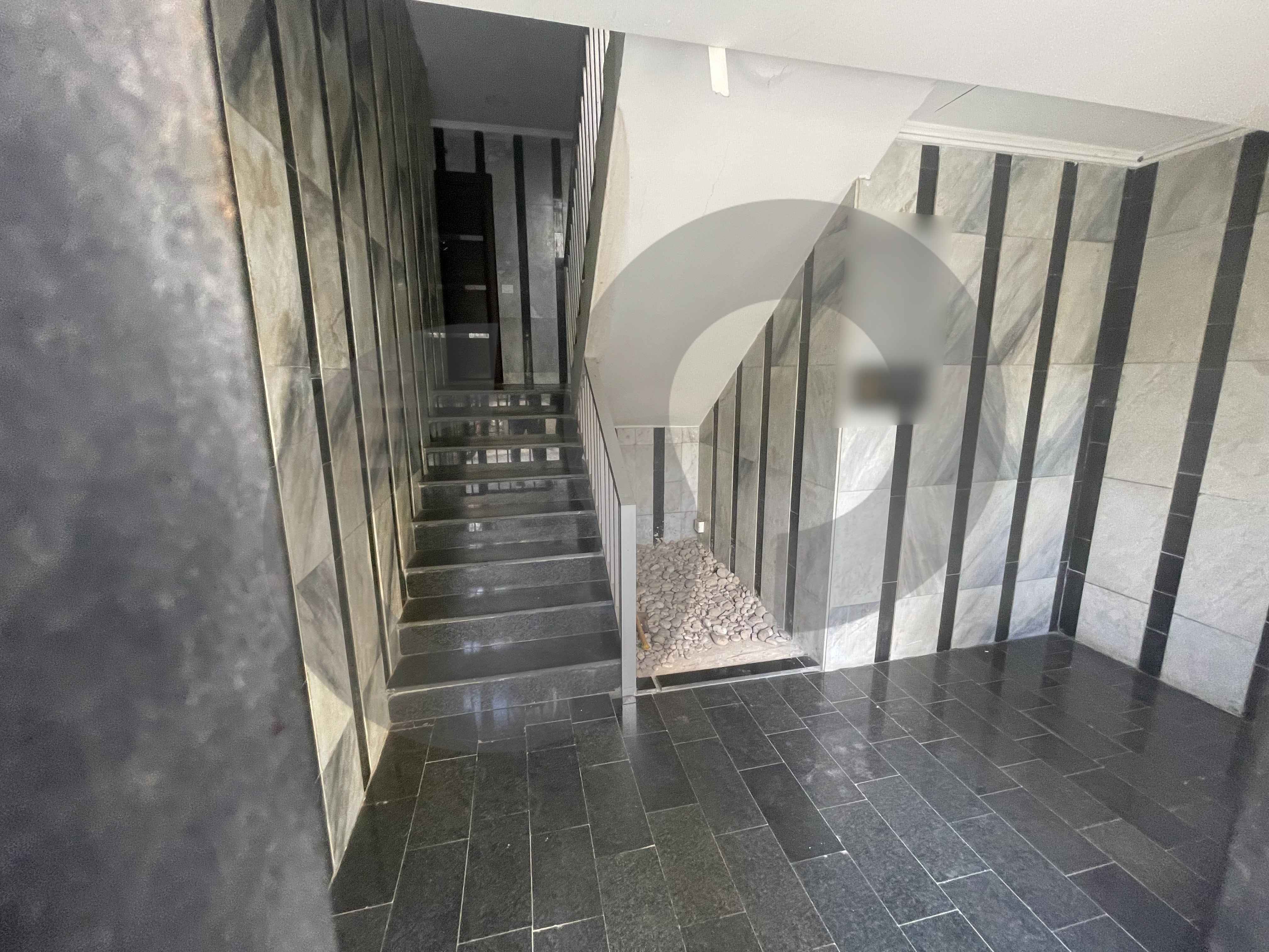 OFFICE/prime location/HADATH,BAAABDA — الصورة 2