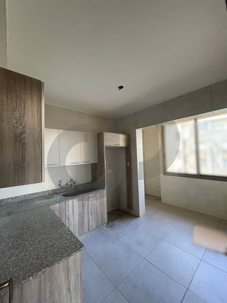 QUIET AREA, GREAT DEAL, FURN EL CHEBBAK- BEIRUT — الصورة 3