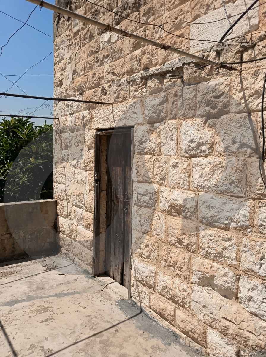Old Lebanese stand-alone house/Amioun, Koura / just steps from the main road — الصورة 2