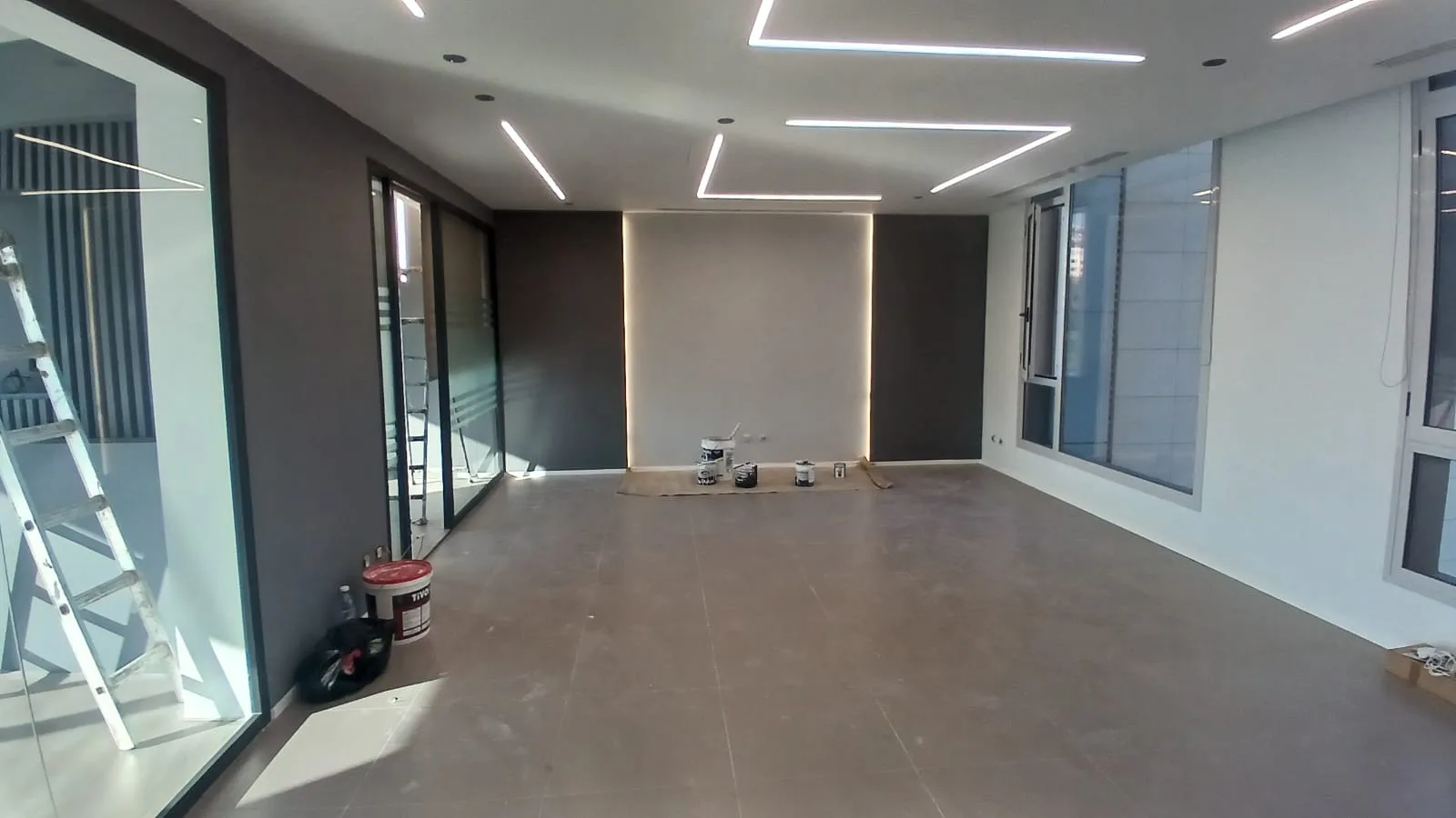 Office for Sale in Dbayeh — الصورة 2