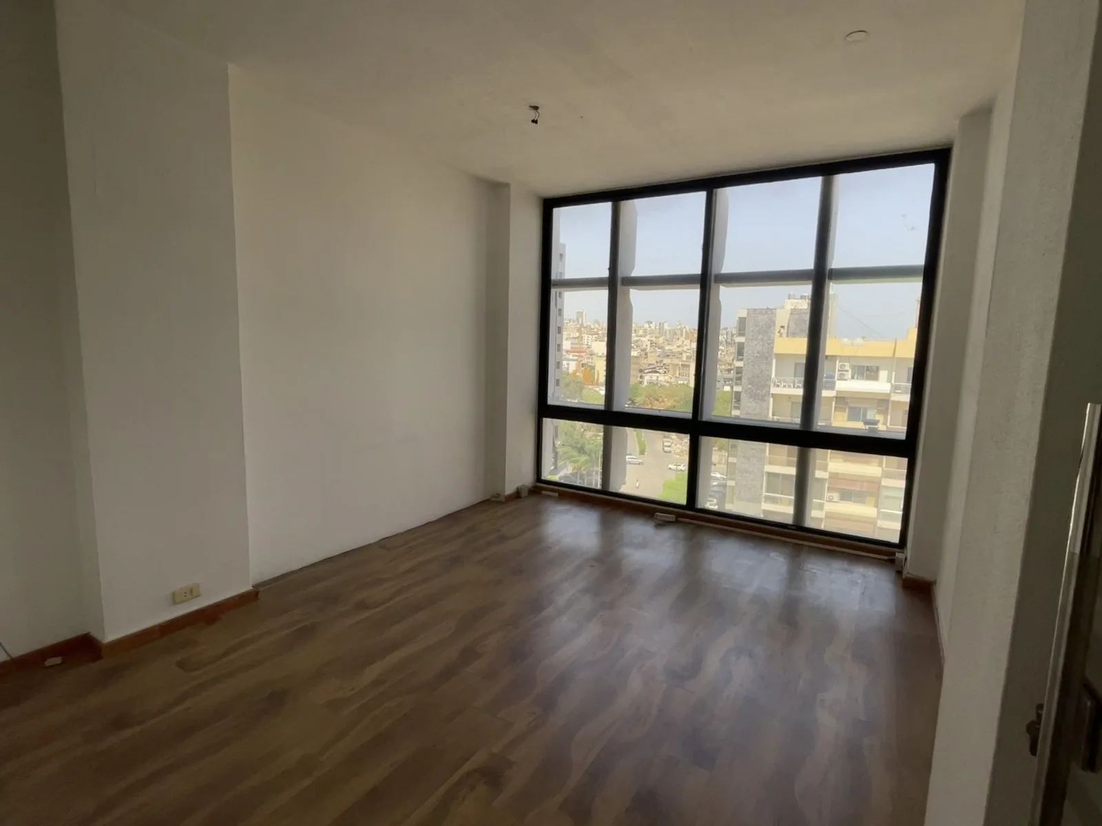 Office for rent in Baouchriyeh