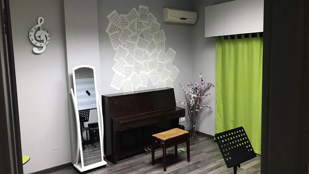 Excellent Condition Office For Rent in Jdeideh — الصورة 4
