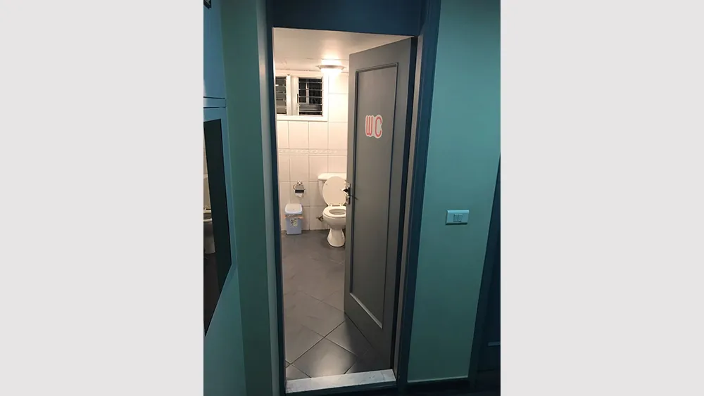 Excellent Condition Office For Rent in Jdeideh — الصورة 5