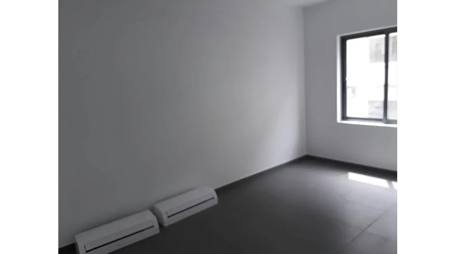 Office For Rent In Dekwaneh Prime Location — الصورة 3