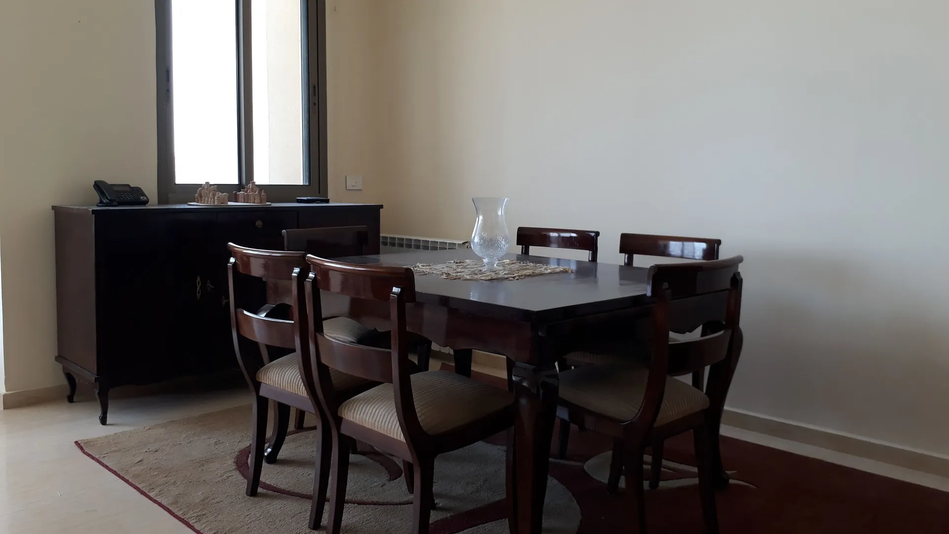 Fully Furnished Apartment For Rent in Naccache — الصورة 6