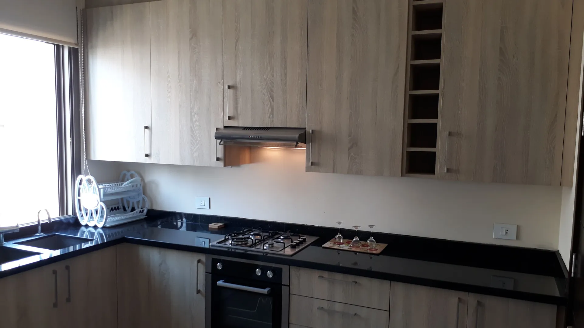Fully Furnished Apartment For Rent in Naccache — الصورة 8