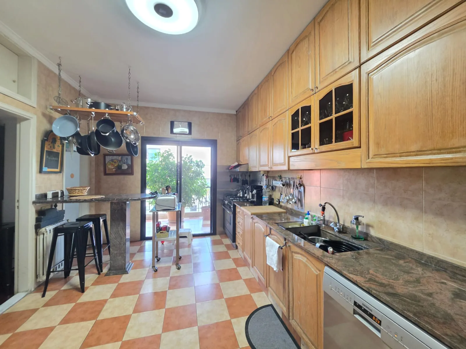 Luxurious Spacious Apartment For Sale in Brasilia Baabda — الصورة 6