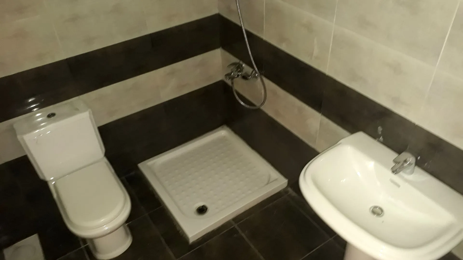 Brand New Apartment for rent in the heart of Metn-Antelias — الصورة 5