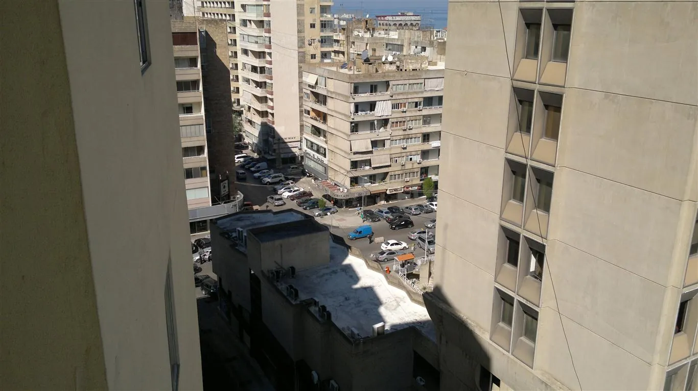 Prime Location Office For Rent In Zalka — photo 2
