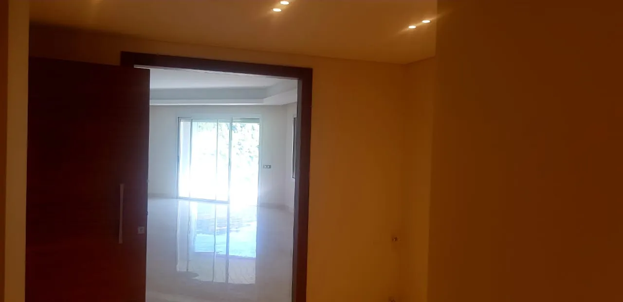 Luxurious Apartment For Sale in a high-end project in Zouk Mikael — الصورة 5