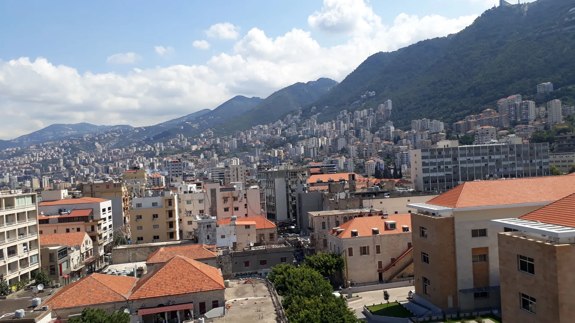 75sqm Fully Renovated Office For Rent in Jounieh Prime Location — photo 4