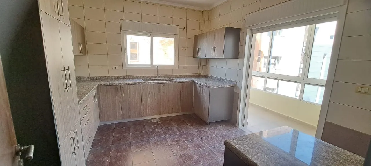 Fully Decorated Apartment For Sale in Jbeil Mar Youssef — الصورة 4