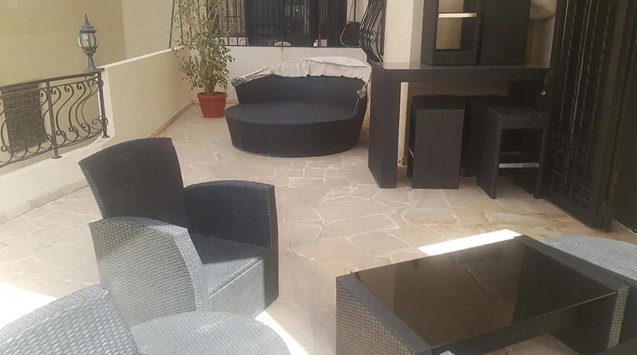Fully Decorated Apartment For Sale In Nice Location Of Zouk Mosbeh — الصورة 2