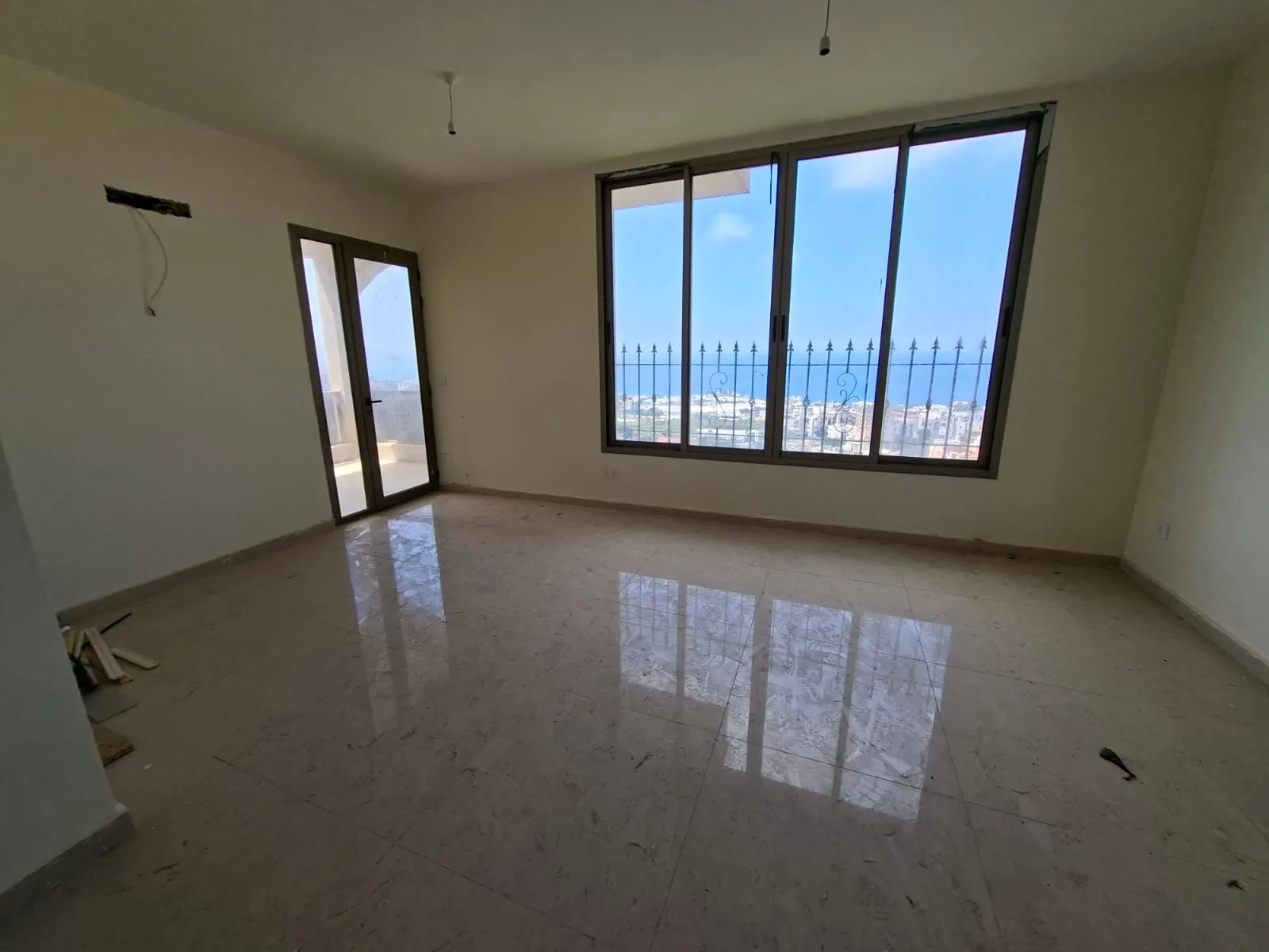 Duplex For Sale With Panoramic Sea View in Aamchit — الصورة 4