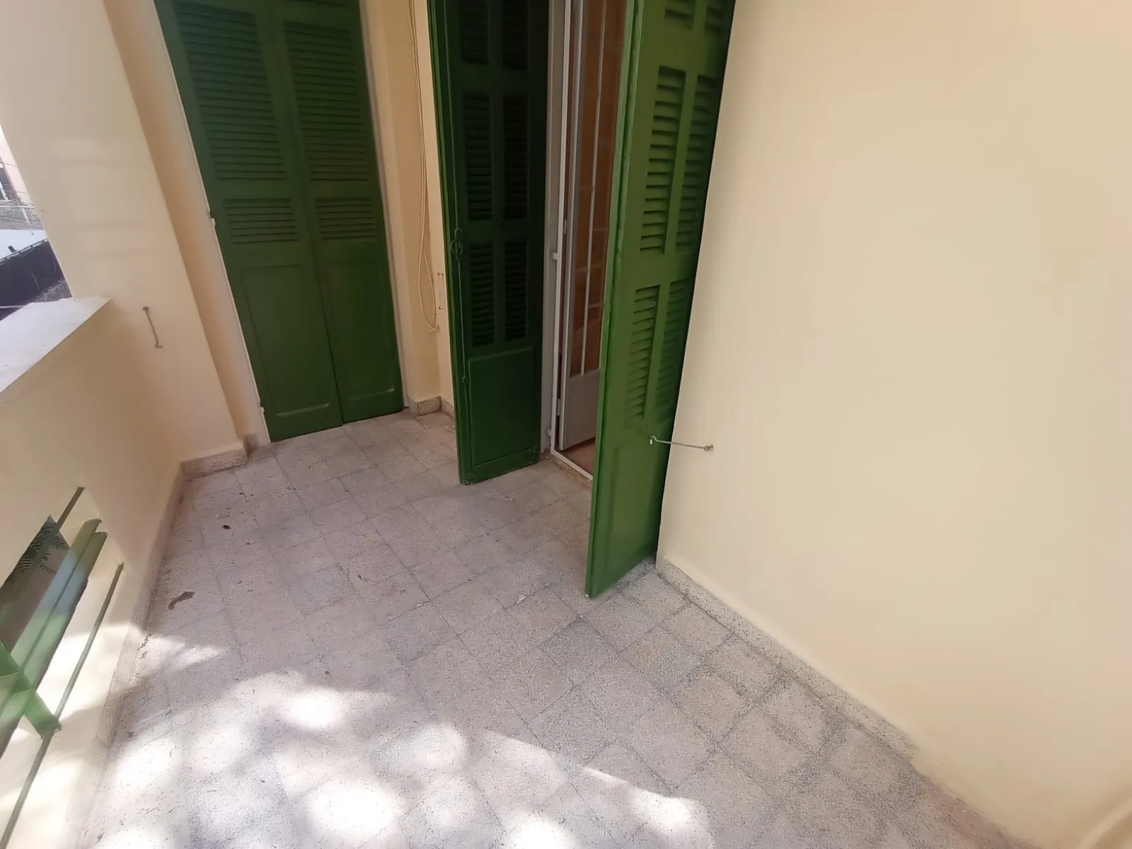 3-Bedroom Apartment For Rent In Achrafieh With Easy Access, Near Sagesse — الصورة 6
