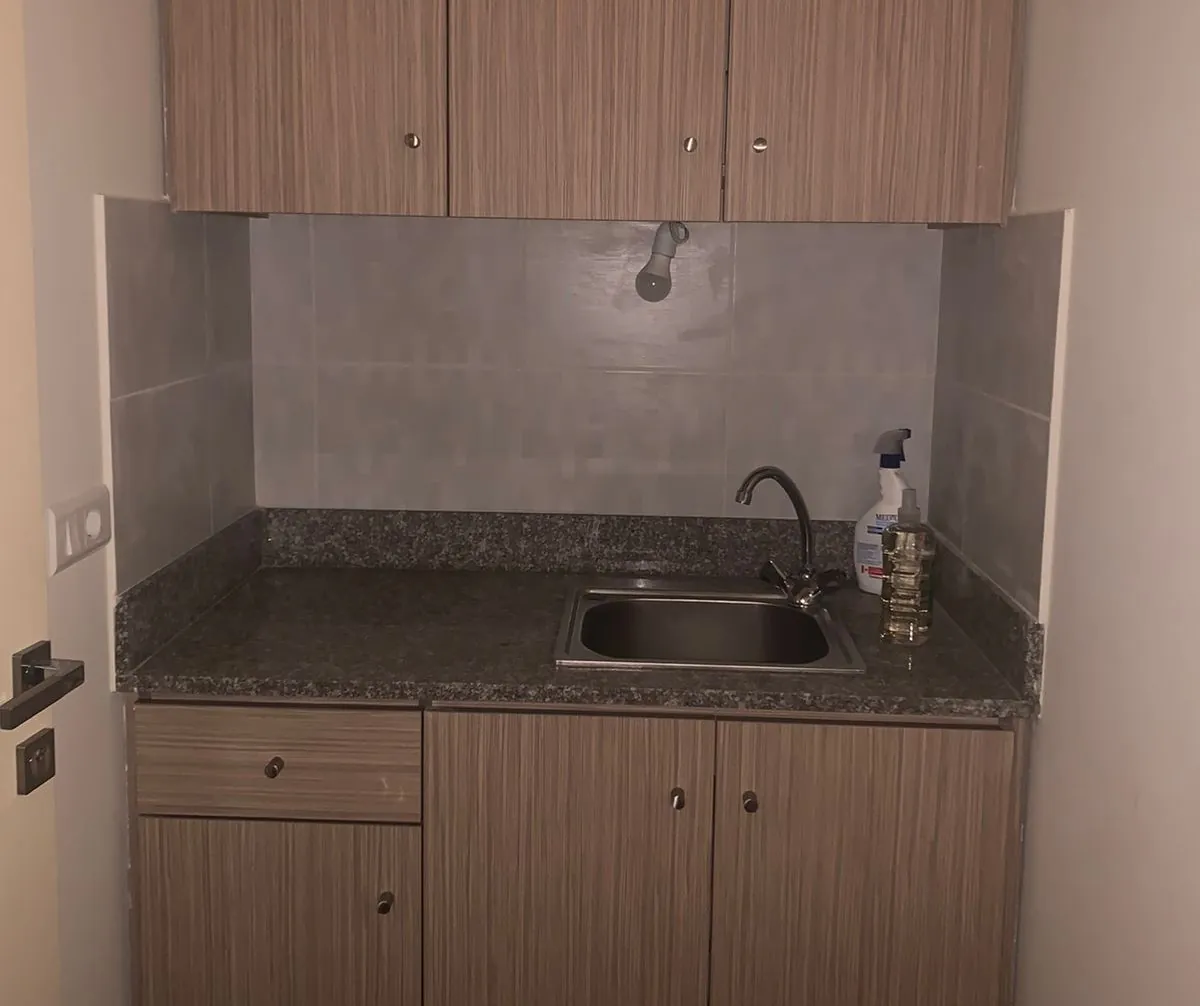 Office For Rent in Jbeil in a Brand New Center on Voie 13 — الصورة 2