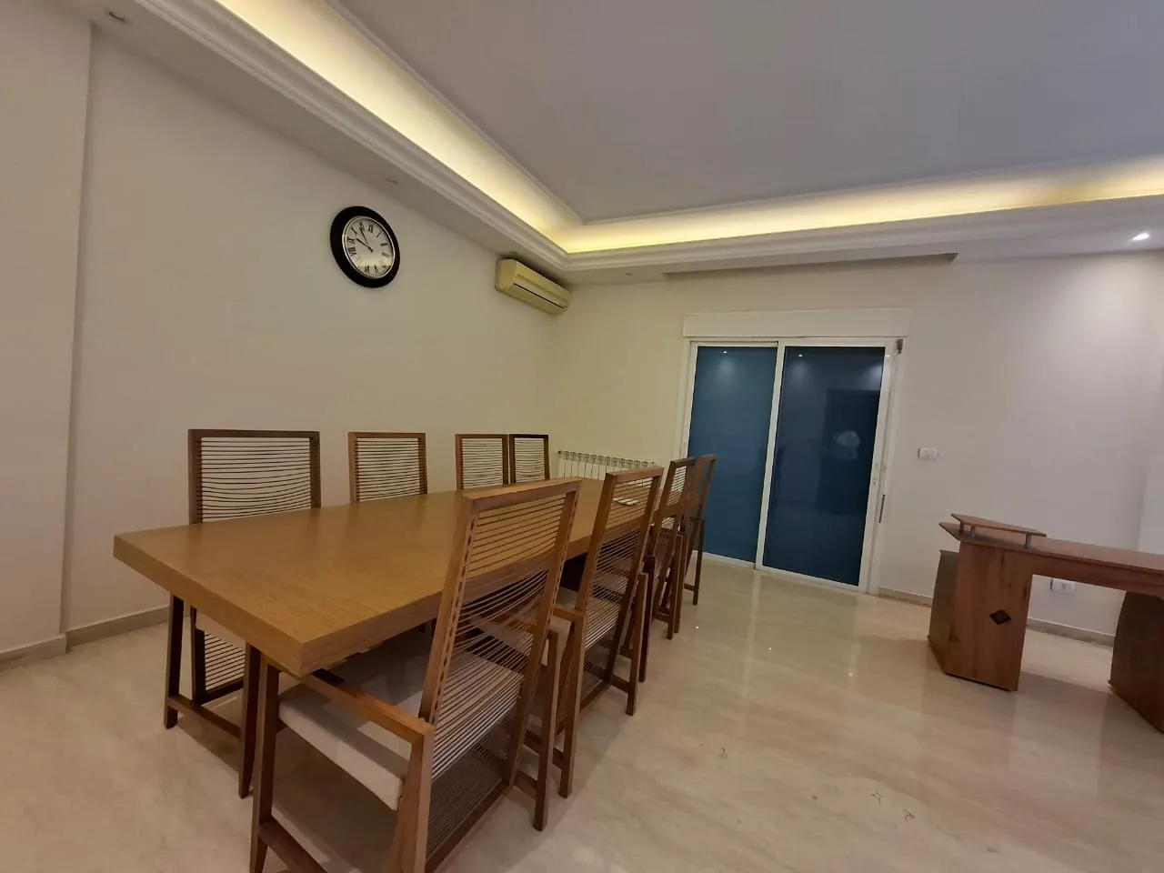 Fully Furnished Apartment For Rent In Zouk Mikael — الصورة 3