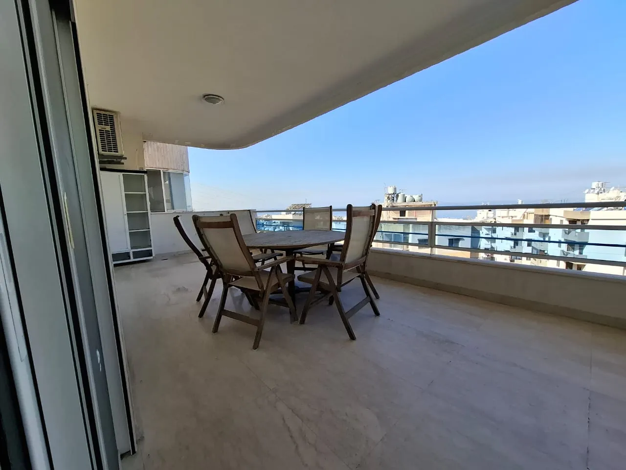 Fully Furnished Apartment For Rent In Zouk Mikael — الصورة 9